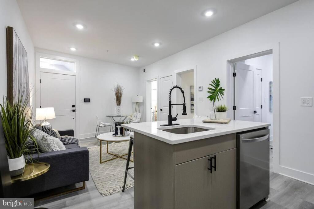 Brandnew Luxury Capitol Hill Apt! Near Free Trolly Distrito de Colúmbia Exterior foto